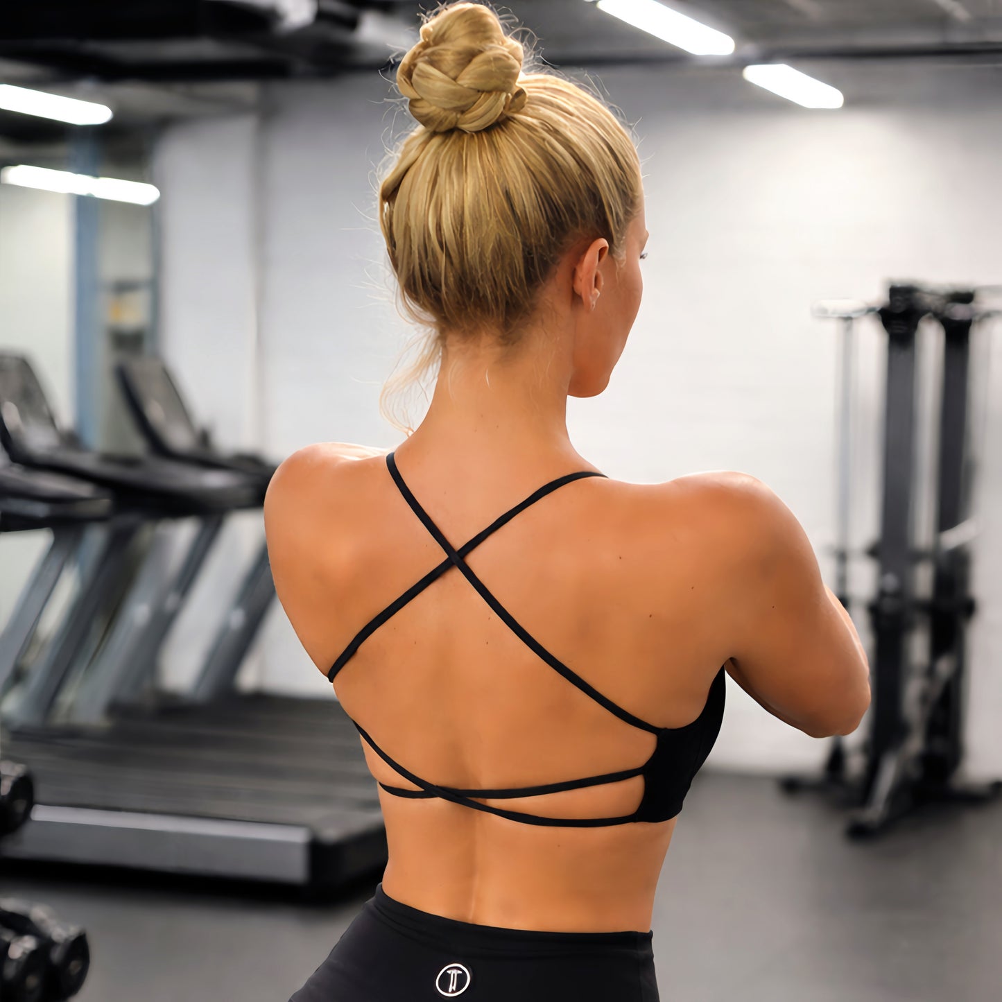 Black Criss-Cross Padded Sports-bra
