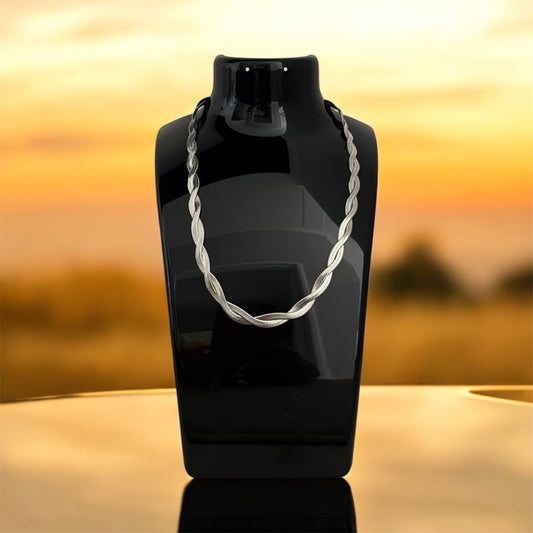 Twisted Active Necklace Silver